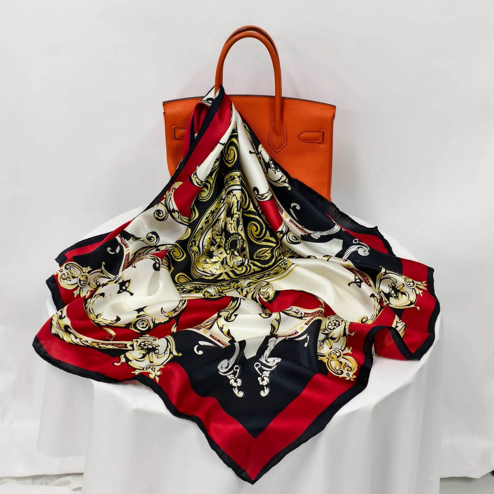 Carmen Royale – Detailansicht 2